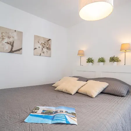 Rive Gauche By Interhome Apartment Frejus